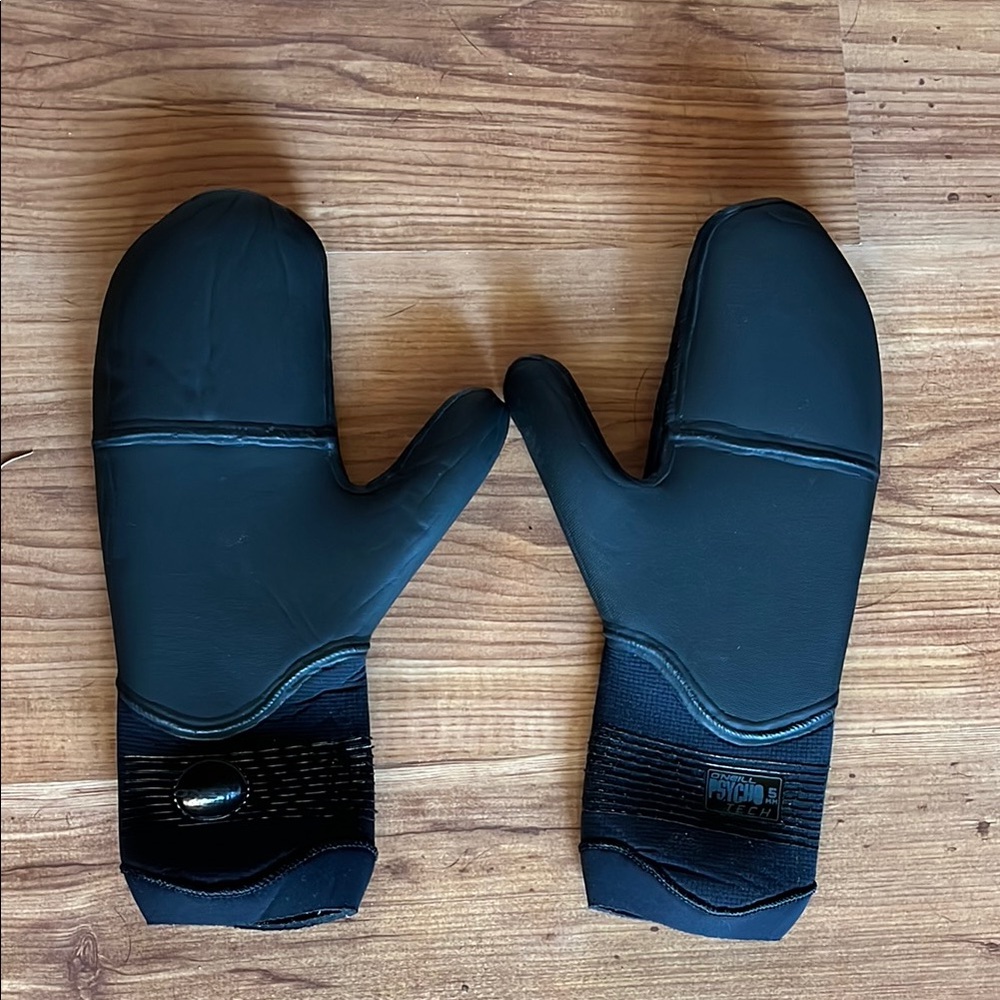 Neoprene wetsuit gloves mittens 5mm for surfing, diving, or swimming